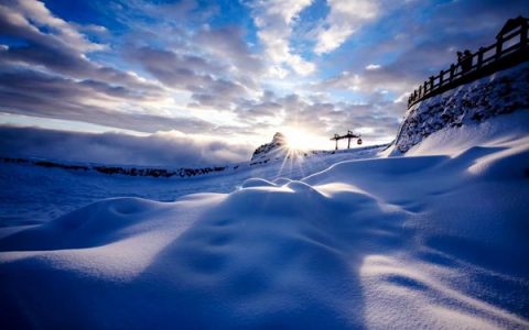 达古冰川冬季冰雪旅游季邀您来玩！