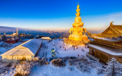 请回答，“天府旅游名县”——峨眉山